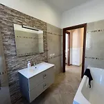 -5 Min From Bus Stop-Free Parking
